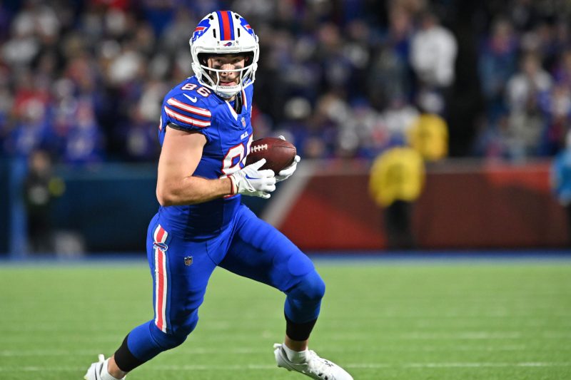 It’s National Tight End Day, but will the Buffalo Bills’ tight end be able to participate in the festivities? Kincaid continues to nurse an oblique issue that sidelined him heading into the bye week.
Now coming out of it, the Bills are motivated to avoid a three-game losing streak. Whether or not Kincaid will be there to help remains to be seen, since his status is coming down to the wire.
Kincaid remains the key to unlocking the receiving game in the tight end room and adds another dimension to the Bills’ increasingly stoppable offense. Getting him back would go a long way in starting to solve those problems.
Here’s the latest on Kincaid before Week 8.
<a></a> Is Dalton Kincaid playing today?
Kincaid is officially active for the Bills in Week 8 against the Carolina Panthers.
He profiled as a true game-time decision, with clarity on Kincaid’s status finally coming when inactive reports were due 90 minutes prior to kickoff.
The tight end has been battling an oblique issue, which sidelined him for the Bills’ last game before their bye week. Kincaid was a surprise inactive for that ‘Monday Night Football’ contest after logging three limited practice sessions.
It remains the case after three limited practices before Week 8, though it is notable that Kincaid was able to shed the non-contact jersey in advance of Buffalo’s trip to Carolina.
Bills TE depth chart
Dalton Kincaid
Dawson Knox
Jackson Hawes
Kincaid is the clear top receiving option out of Buffalo’s tight end room. The volume hasn’t always been there for the third-year tight end, but he has three touchdowns in five games and continues to make his presence felt.
Knox and Hawes play more of the secondary role since neither of them are considered receiving threats. In other words, without Kincaid, Buffalo would just turn the lights off on their tight ends in the passing attack.
This post appeared first on USA TODAY